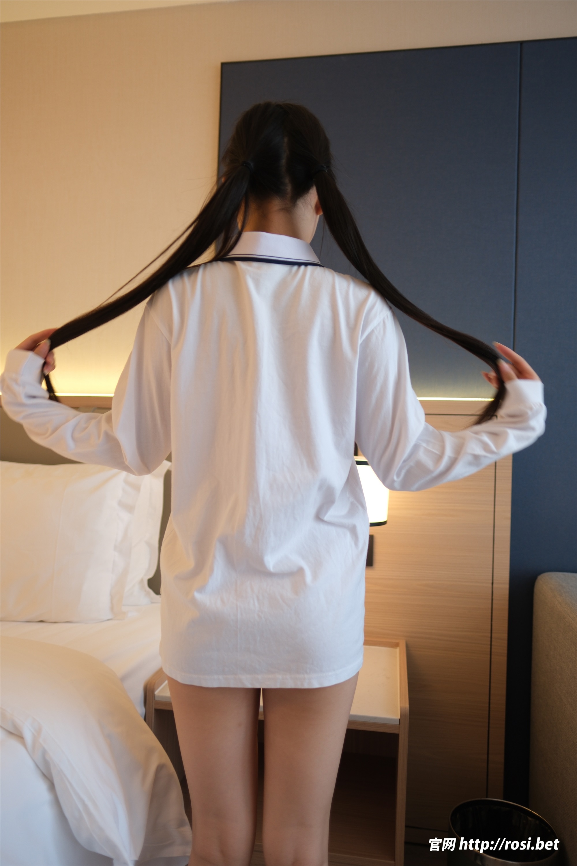 ROSI写真 2025.12.02 NO.5111